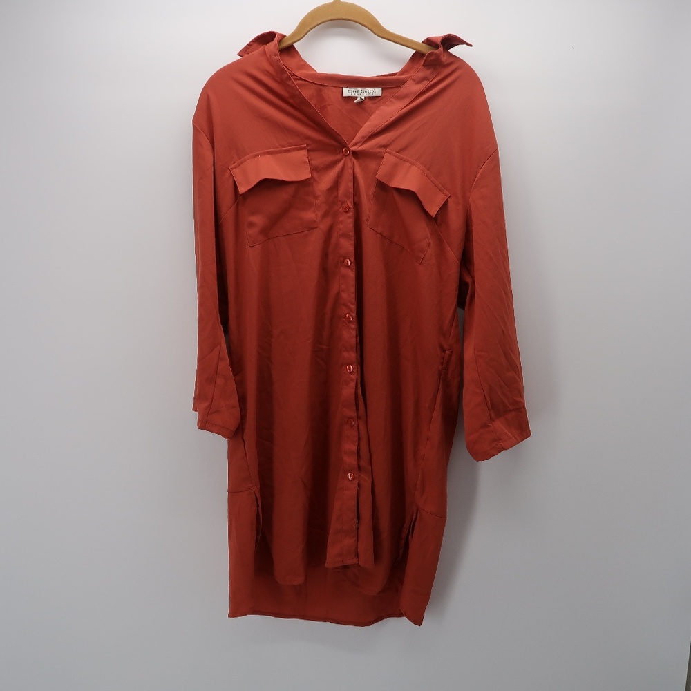 Speed Control Button Front Long Sleeve Shirt Large